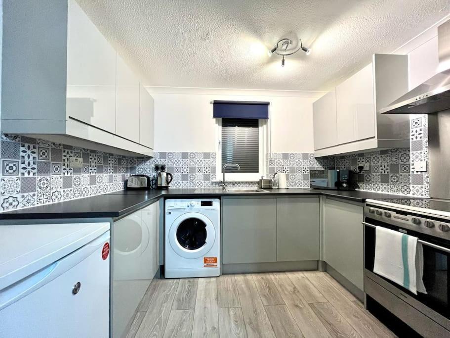 Fab Oxford City Centre Apartment Sleeps 6 With Buitenkant foto